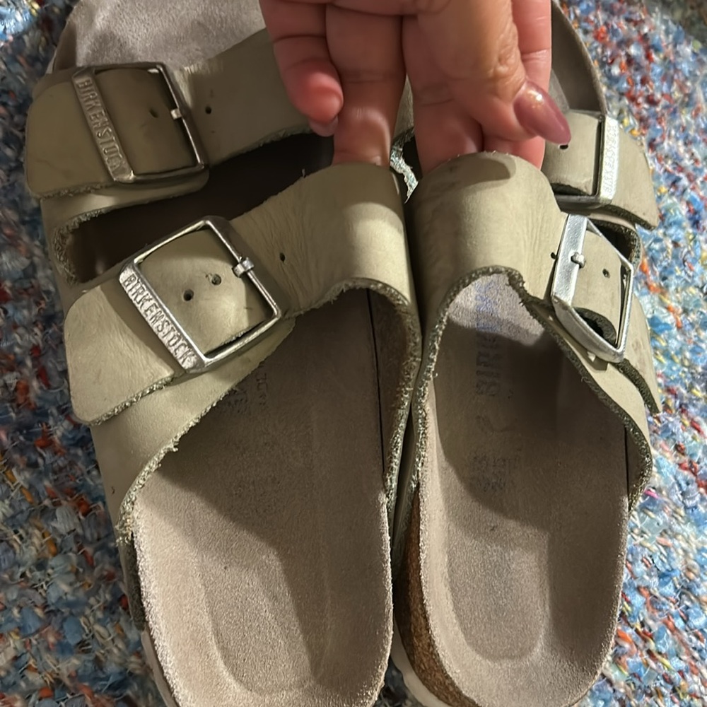 Birkenstock Arizona Soft Suede Unisex Two-Strap Sandals in Tan Sz 38 EUR - Picture 2 of 13